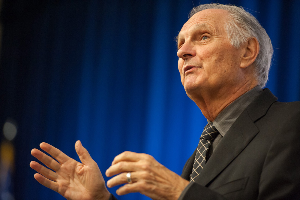 Photo of Alan Alda: Communicating science